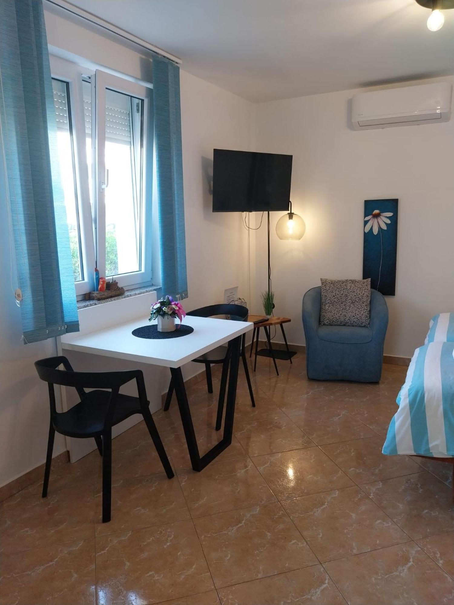 Apartments Yellow Novalja Εξωτερικό φωτογραφία